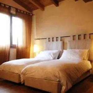 https://borgo-pianello-country-house.emilia-romagnahotels.net